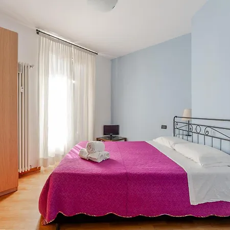 Διαμέρισμα Adige Center *